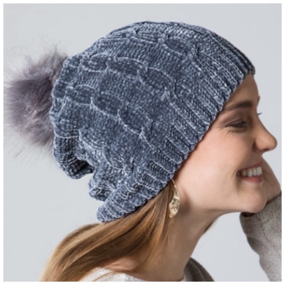 Grey chenille faux fur pom beanies
